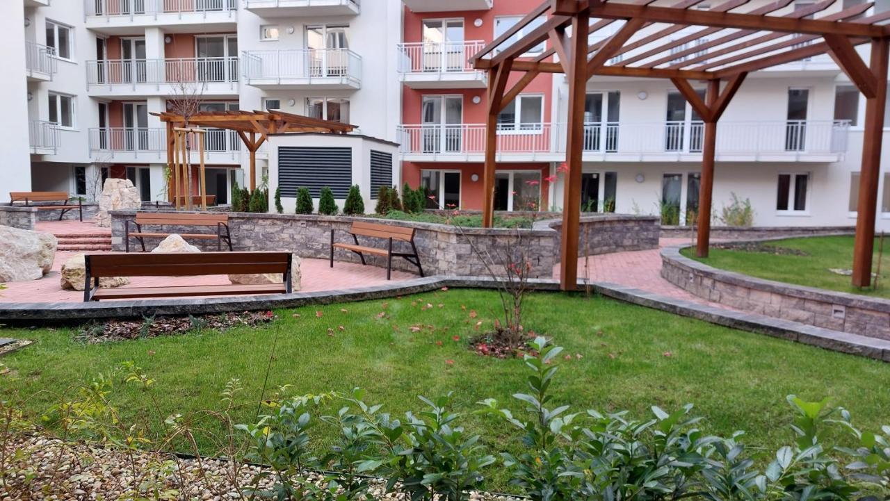 N&Z Apartman Close To The Downtown Apartment Будапеща Екстериор снимка